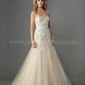Jasmine Bridal Gown, NWT never worn or altered